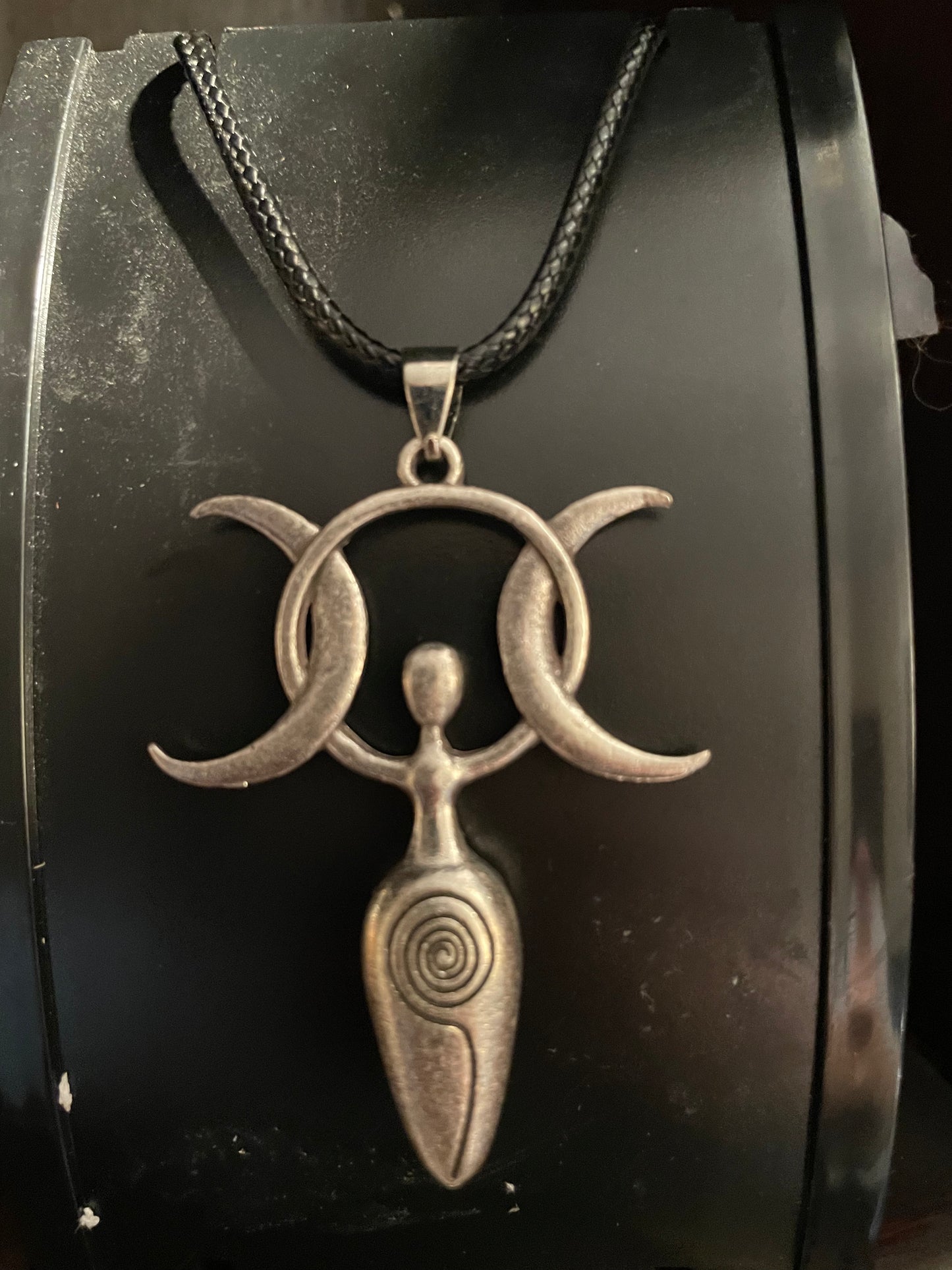 Goddess pendant